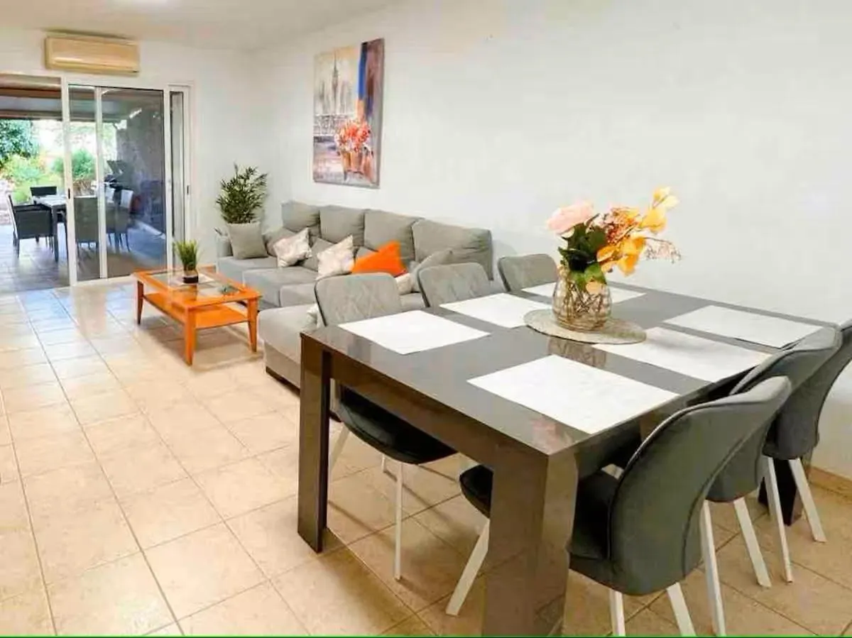 شقة Residencial La Pineda & Anet أذيخي
